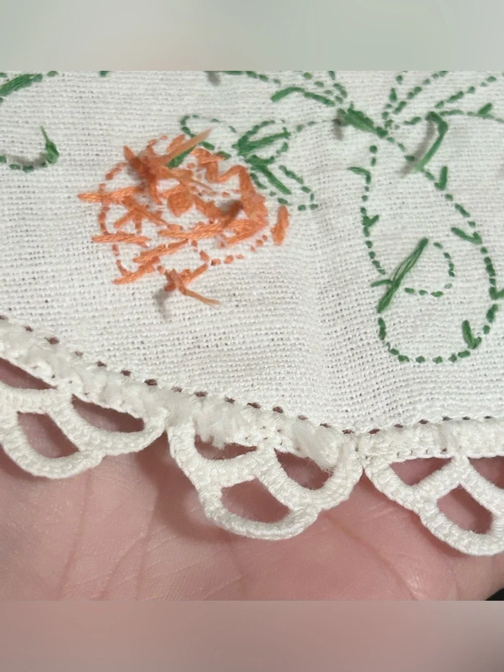 Vintage Embroidered Antimacassar Piece Berries Ivory 15.5